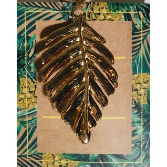 olive_hanger